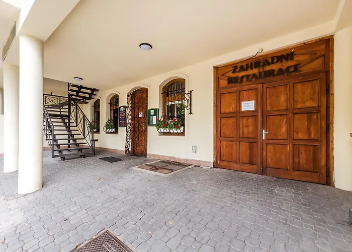 Nova Hospoda - Hotel & Restaurant Prag